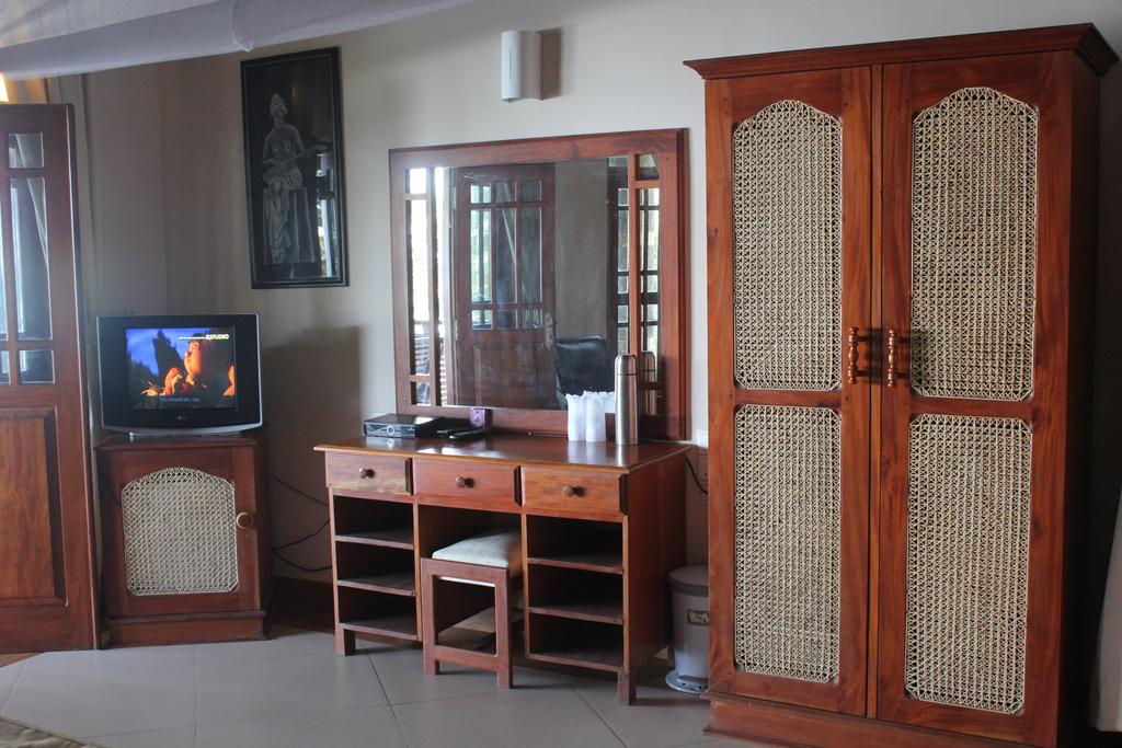 Warahena Beach Hotel Бентота Экстерьер фото