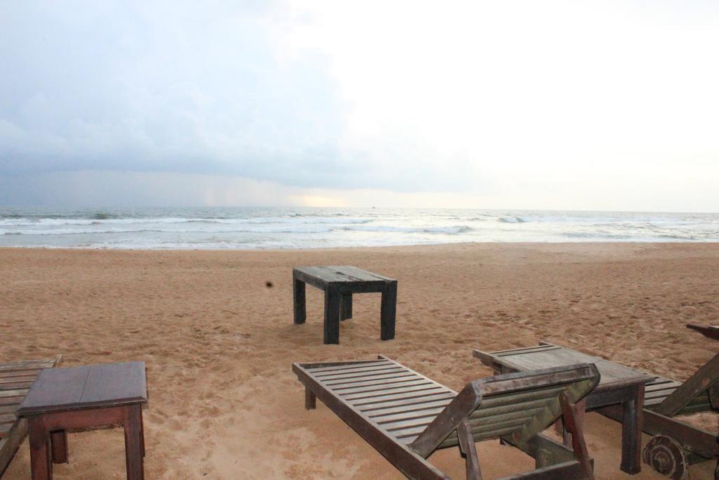 Warahena Beach Hotel Бентота Экстерьер фото