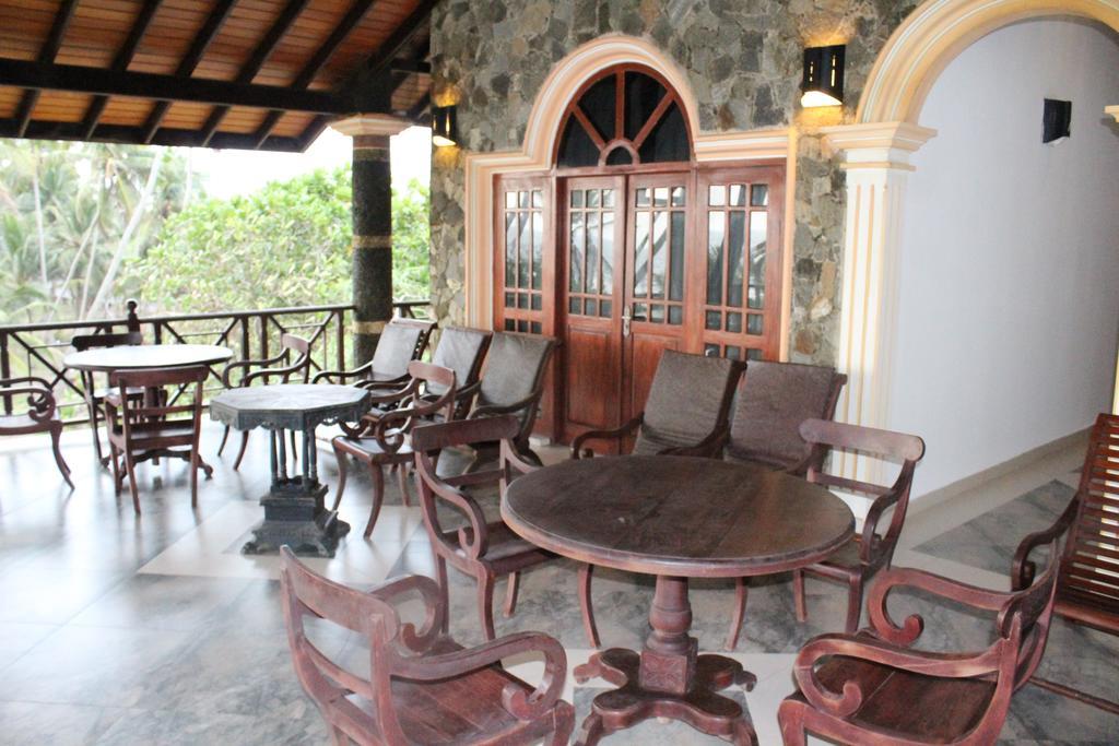 Warahena Beach Hotel Бентота Экстерьер фото