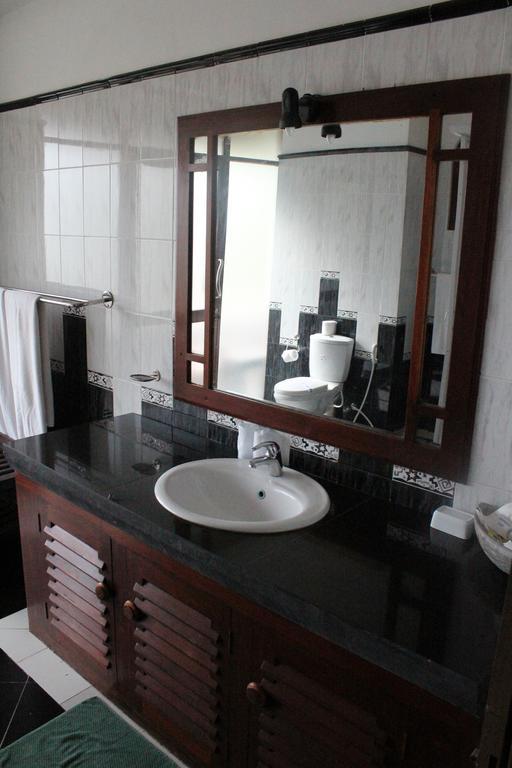 Warahena Beach Hotel Бентота Экстерьер фото